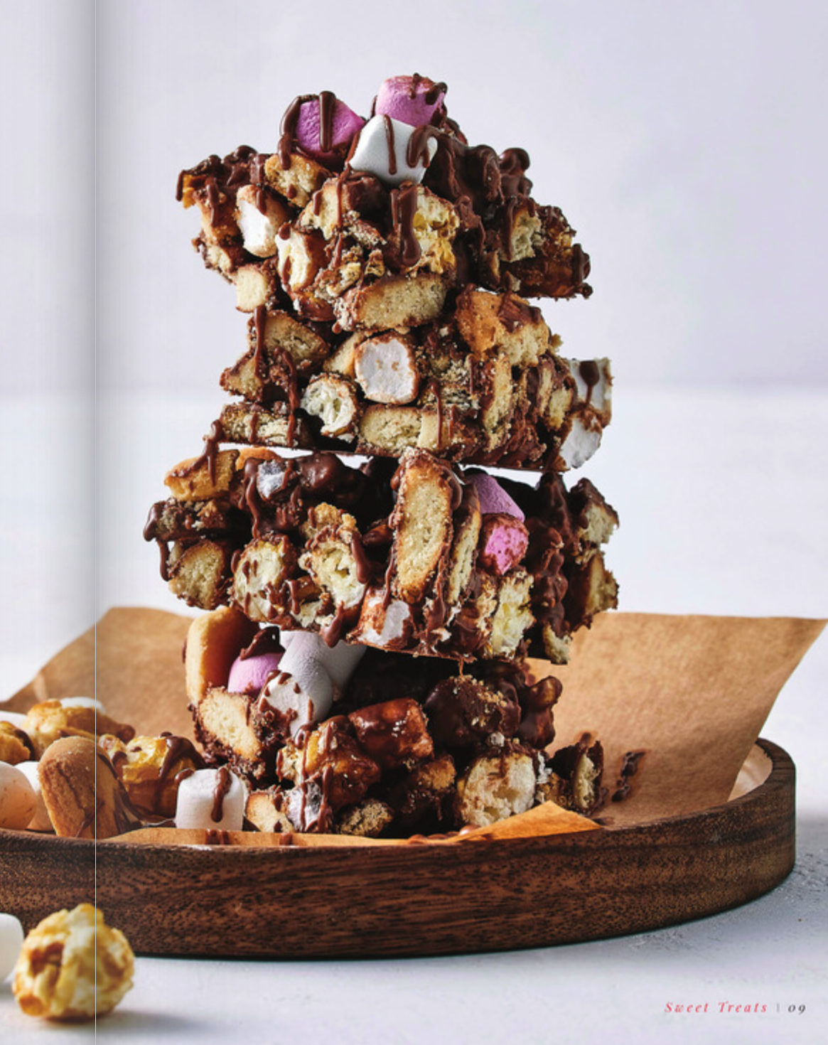 Rocky Road with Mini Eet-Sum-Mor Biscuits