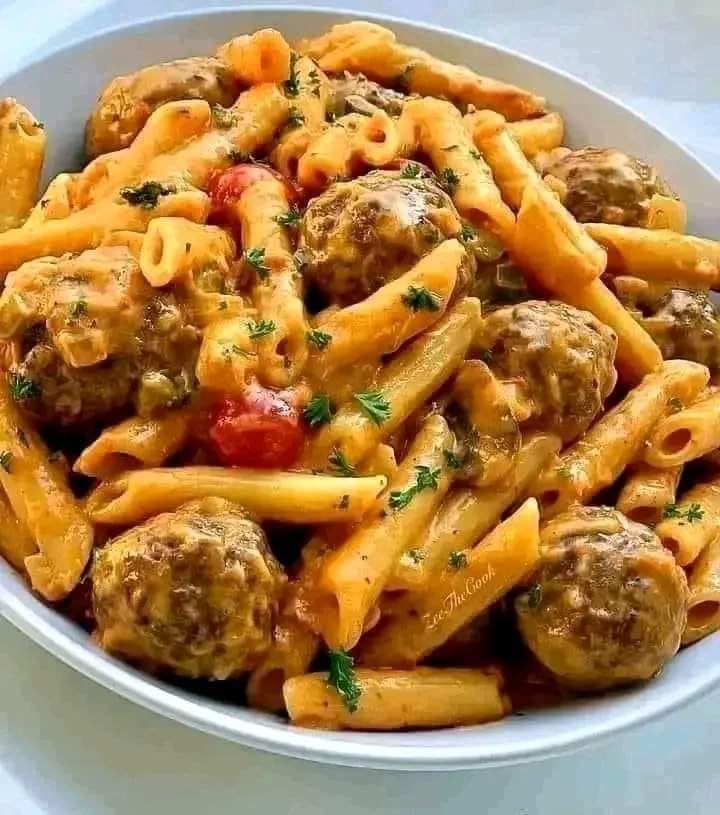 Penne Pasta with Meat Balls
