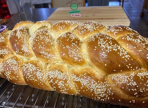 Soft and Rich Challah Bread