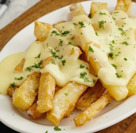 Creamy Cheese Sauce for Fries